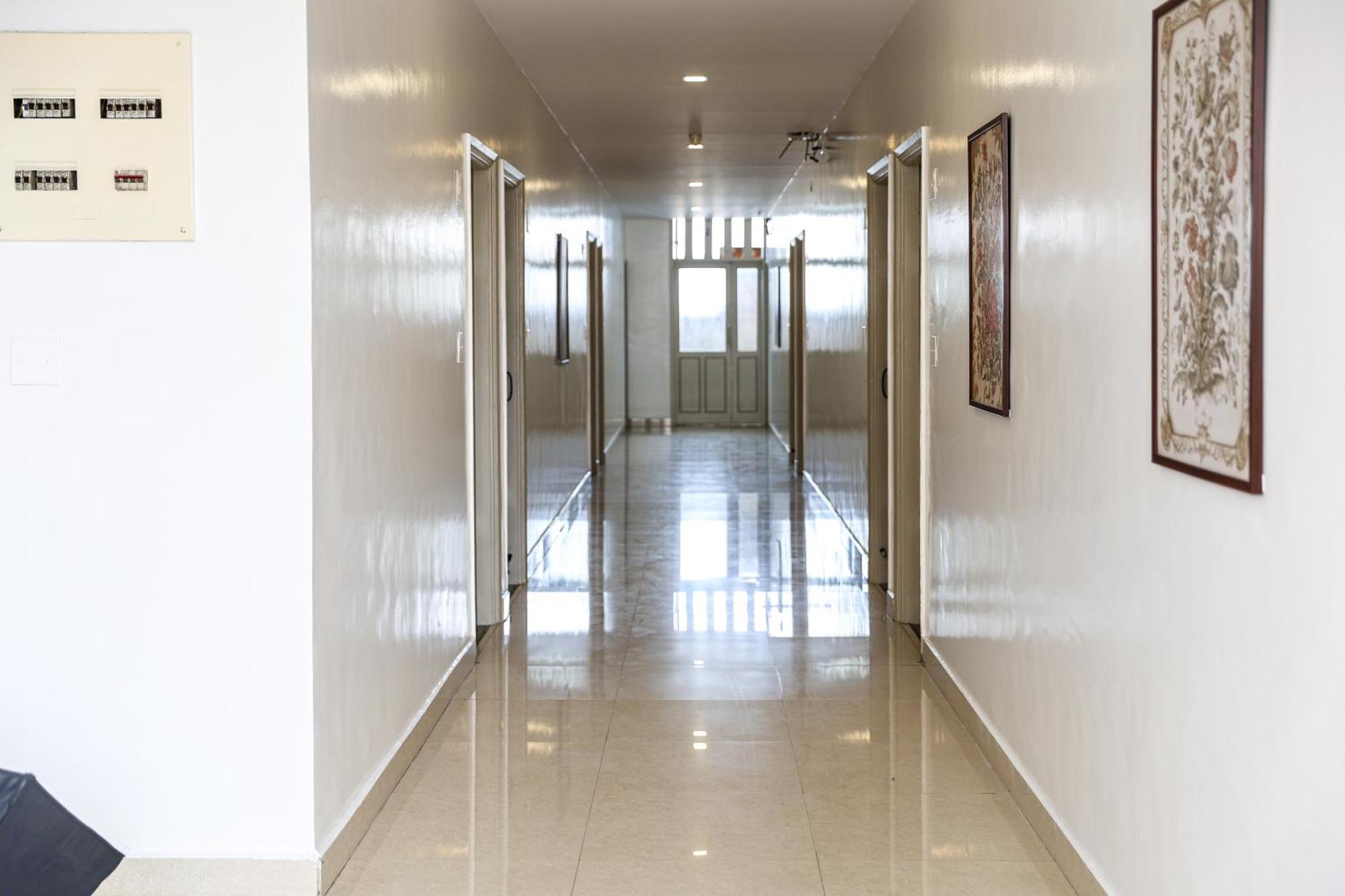 Hotel Vellara Бангалор Екстериор снимка