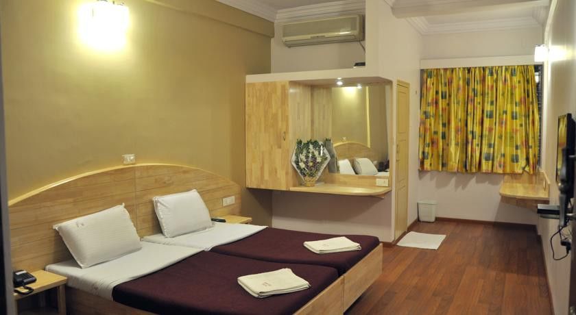 Hotel Vellara Бангалор Екстериор снимка
