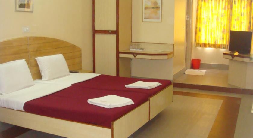 Hotel Vellara Бангалор Екстериор снимка